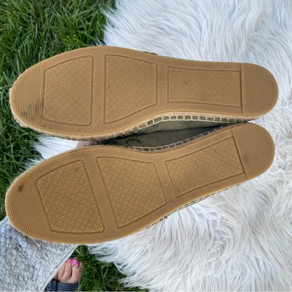 Tory Burch Yasmin Olive Suede Espadrilles Flats 9.5